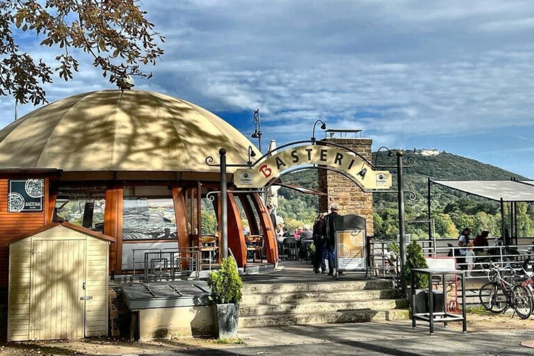 Restaurant Gutschein Basteria im Regierungsviertel Bonn