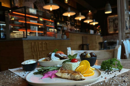 Meet the Greek Restaurant-Gutschein